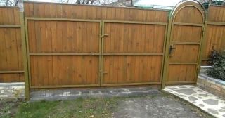 Купить распашные ворота деревянные Коркино, цена от 2773 руб.